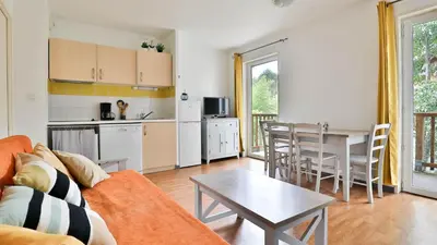 Cuisine ou kitchenette dans l'établissement D Des Grands Lacs N94-2P4