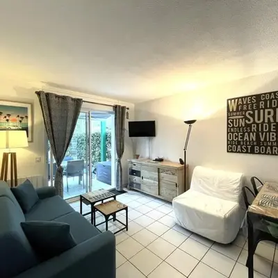 Appartement T2 avec terrasse et jardin privatif - FR-1-379-185