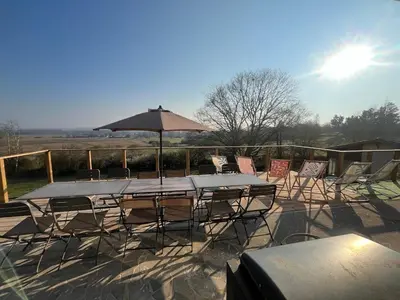Vue générale sur la montagne ou vue sur la montagne depuis la maison de vacances