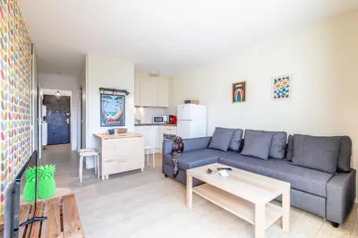 Cuisine ou kitchenette dans l'établissement Arlo - proche plage du Penon