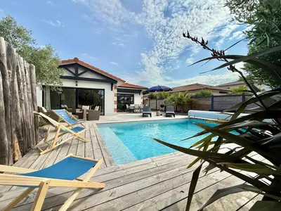 Piscine de l'établissement Villa Paloma piscine chauffée 8 pers ou située à proximité