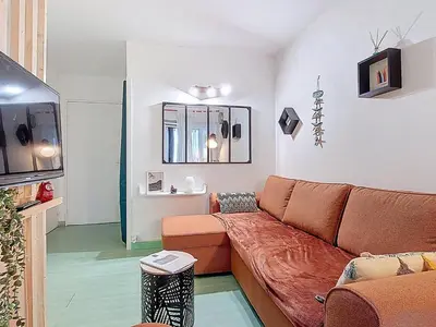 Coin salon dans l'établissement Appartement T2 à Vieux-Boucau avec piscine et parking - FR-1-857-30