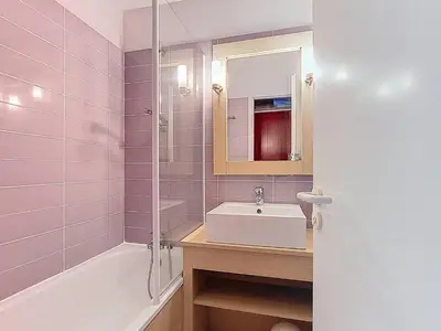 Salle de bains dans l'établissement Appartement confortable 4 pers. proche golf - FR-1-857-50