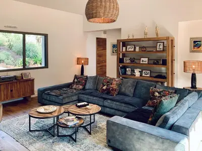 Coin salon dans l'établissement Villa Almadoti - ARCHIK Pyla-sur-Mer