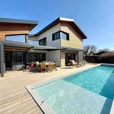 Villa piscine pour 8 personnes proche Arcachon