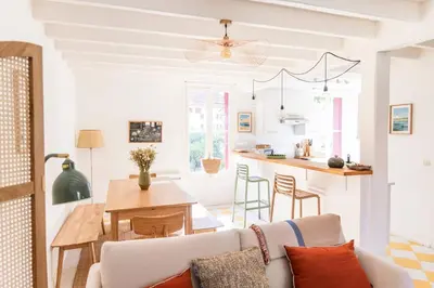 Coin salon dans l'établissement Le Refuge du Moulleau
