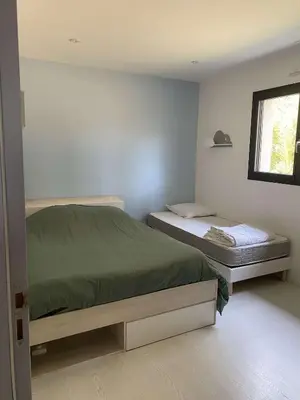 Un ou plusieurs lits dans un hébergement de l'établissement Villa 5 Etoiles avec piscine chauffée Proche plages et Pays Basque