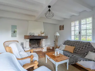 Coin salon dans l'établissement Belle maison à Biscarrosse Plage, proche océan, 8 pers. - FR-1-319-624