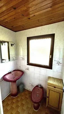 Salle de bains dans l'établissement Le Tuc de Rose