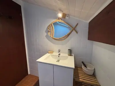 Salle de bains dans l'établissement Pignada Maison 6p vue sur les Pins mimizan plage