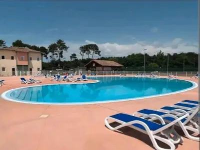 Piscine de l'établissement Appartement cosy de Marie Lou ou située à proximité