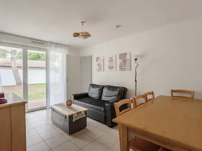 Coin salon dans l'établissement Allee des Dunes N37 4P7