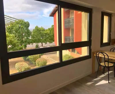 Balcon ou terrasse dans l'établissement Ô Pti' Dax proche centre, gare et thermes, parking