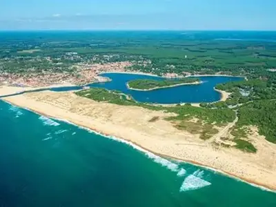Plan de l'établissement Appart T2 4 pers, Vue Lac, Parking, Wifi - FR-1-857-65