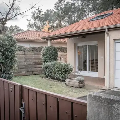 MAISON 4 PERSONNES bordure forêt
