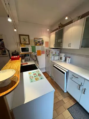 Cuisine ou kitchenette dans l'établissement Seignosse Océan Villa patio familiale 5/6 personnes – Jardin terrasses – Plage à pied