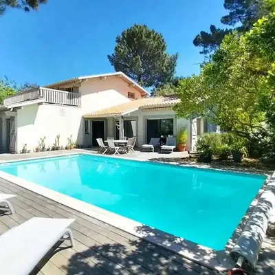 Villa Altamira-Pyla sur mer