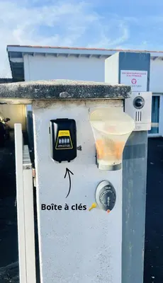 Certificat, récompense, panneau ou autre document affiché dans l'établissement La Perla
