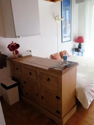 Un ou plusieurs lits dans un hébergement de l'établissement Logement au calme à 50m de l'océan