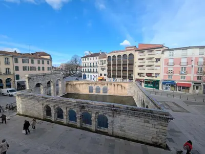Vue générale sur Dax ou vue de la ville depuis l'appartement