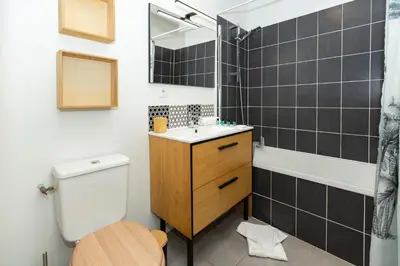 Salle de bains dans l'établissement Atlantic Selection - L'Escapade - 6 personnes