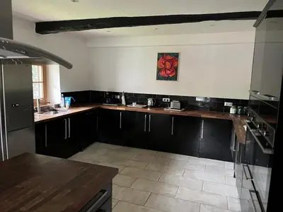 Cuisine ou kitchenette dans l'établissement Beautiful Villa with Pool, Garden near Biarritz