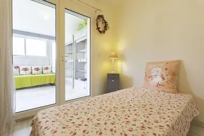 Un ou plusieurs lits dans un hébergement de l'établissement Havre de paix familial à Biscarrosse : Jardin, piscine, plages lac à 10 min