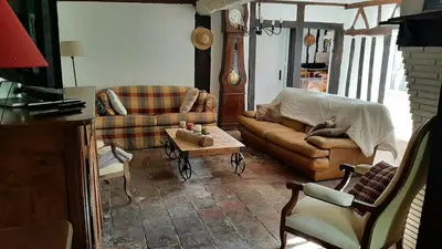 Coin salon dans l'établissement Authentique maison landaise