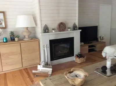 Télévision ou salle de divertissement dans l'établissement Villa Prestige 5 étoiles Piscine Biscarrosse Lac Golf