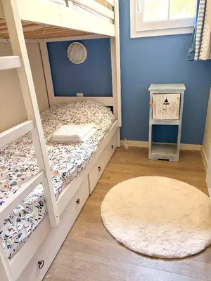 Un ou plusieurs lits dans un hébergement de l'établissement Maison villa Lilou , avec piscine, sur le golf, plage à 10 min à pied