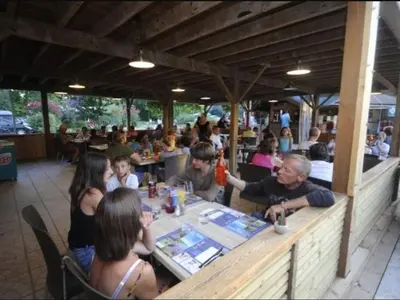 Clients de l'établissement Mobil-home 6 Pers, Terrasse Spacieuse - API-1-52-1639