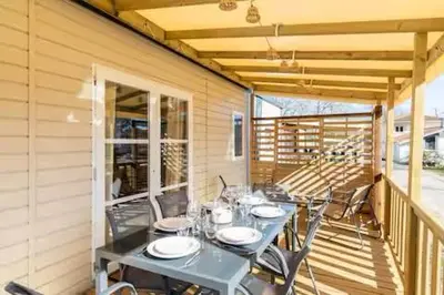 Balcon ou terrasse dans l'établissement Mobil-home spacieux Capbreton - Proche plage