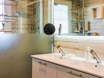 Salle de bains dans l'établissement Holiday Home Mine by Interhome