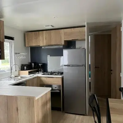 MH 479 3 chambres et 2 salles de bain dans camping 4 étoiles