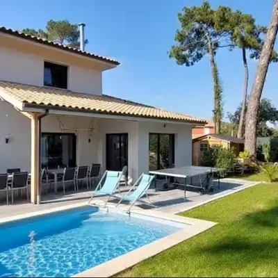 Villa des Pins - 10 pers - 5 chambres - Piscine chauffée - climatisation - plage à 5 min