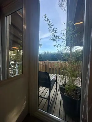 Balcon ou terrasse dans l'établissement Lodge 203 - Ó Pin Parasol - Camping La Forge 4 - La Teste