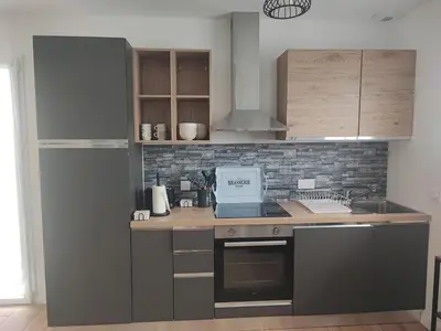 Cuisine ou kitchenette dans l'établissement Maison au calme à deux pas du lac