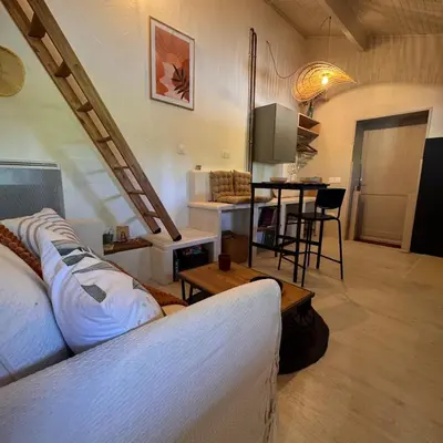 Coin salon dans l'établissement Gîte au cœur de la vallée du kiwi