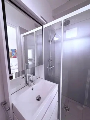 Salle de bains dans l'établissement Lonilou