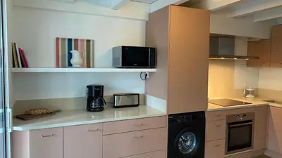 Cuisine ou kitchenette dans l'établissement Villa entre plages et centre ville