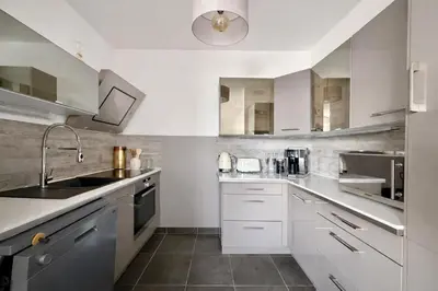 Cuisine ou kitchenette dans l'établissement Apartment for 6 people, terrace, parking