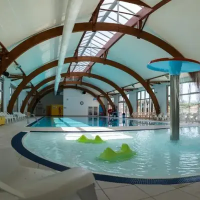Mobile Home grand confort 4 à 6personnes au bord du lac de Biscarosse camping 4 étoiles