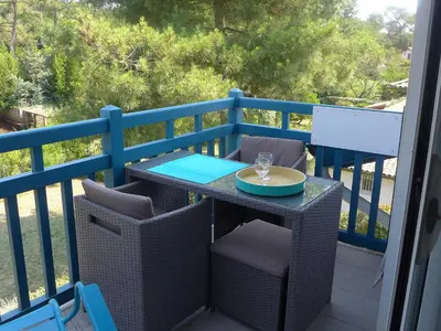 Balcon ou terrasse dans l'établissement Apartment Les Berges Landaises-1 by Interhome