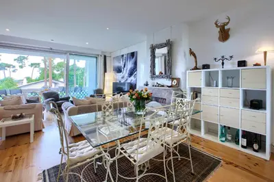 Télévision ou salle de divertissement dans l'établissement Appartement Pyla Les Cèdres