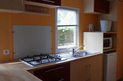 Cuisine ou kitchenette dans l'établissement VTF La Jaougue Soule