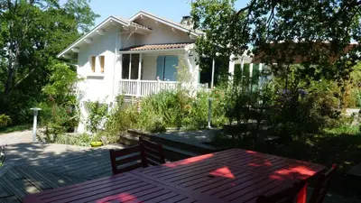 Jardin de l'établissement Les Taouleres