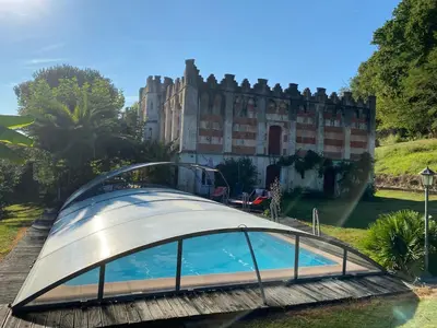 Piscine de l'établissement La Tuilerie 1860 ou située à proximité