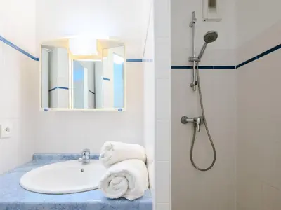 Salle de bains dans l'établissement Apartment Grands espaces by Interhome