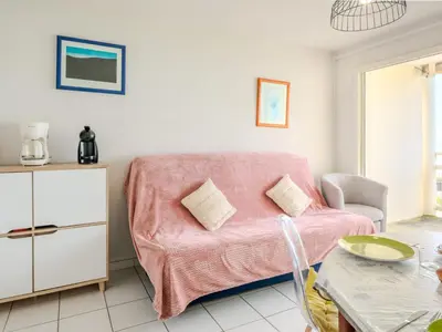 Coin salon dans l'établissement Apartment Grands espaces by Interhome