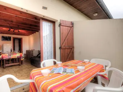 Coin salon dans l'établissement Holiday Home Sicard-3 by Interhome